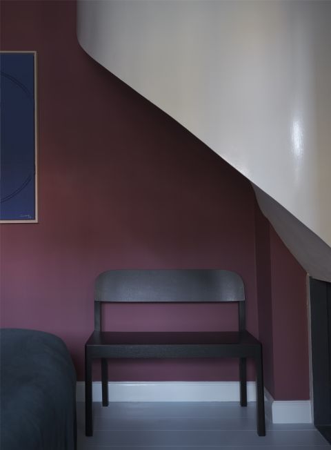 farba na ścianie w przedpokoju