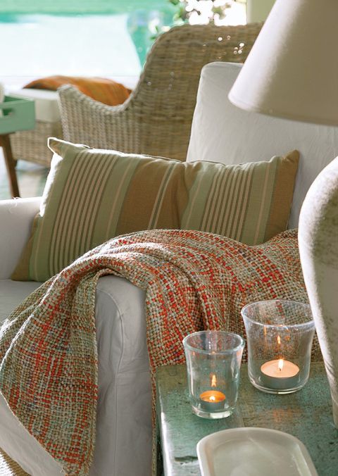 Dodatki do domy: poduszki i pledy