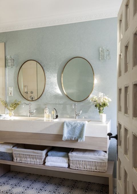 jak odmienić łazienkę dodatkami