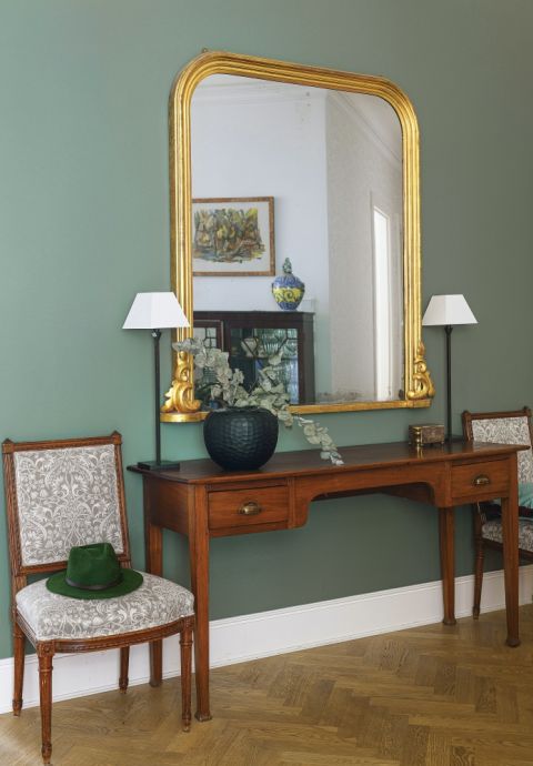 hol w mieszkaniu w kamienicy