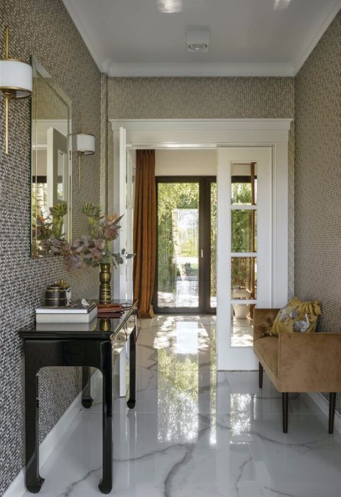 przedpokój hol w stylu klasycznym