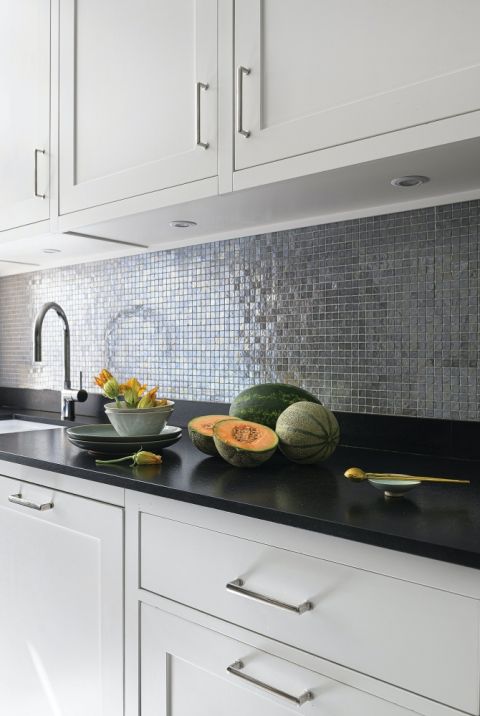 kuchnia w mieszkaniu w kamienicy