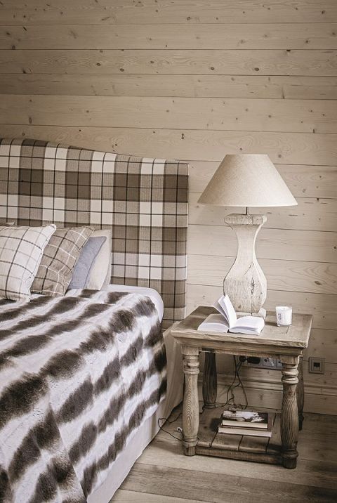 drewno w sypialni w stylu francuskim