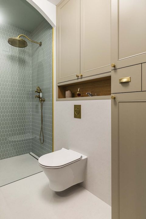 beżowo zielona łazienka