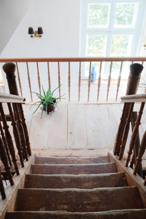 Barokowy pałac w Piszkowicach ukryty w zieleni