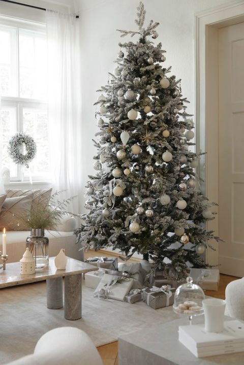 biała choinka aranżacje