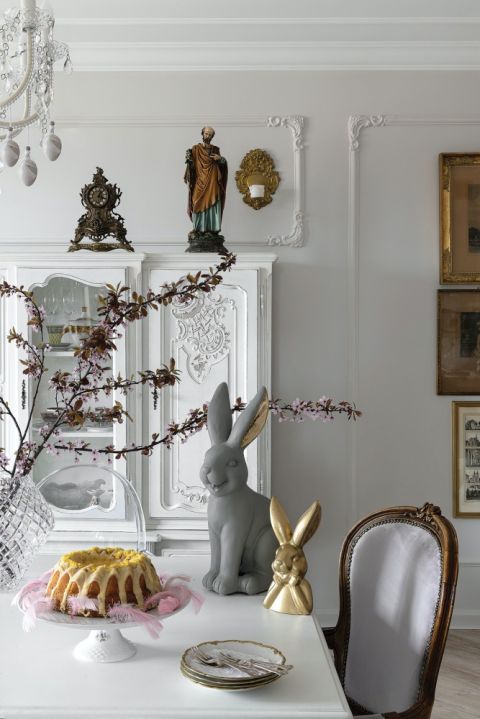 biały kredens w jadalni