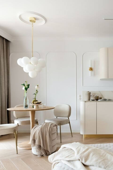 jak wykończyć ścianę za stołem w małej kuchni