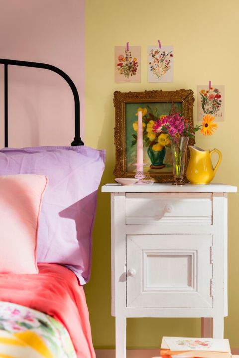 dwa kolory na ścianie w sypialni