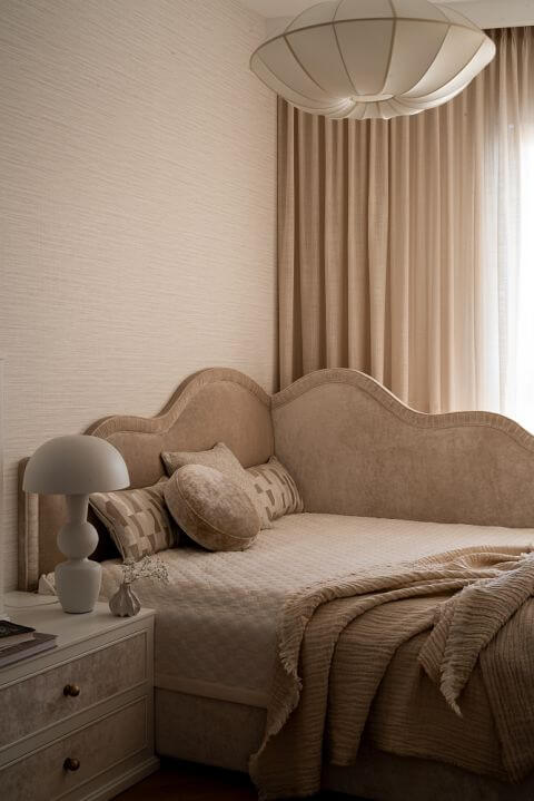 luksusowa kobieca sypialnia modern classic inspiracje