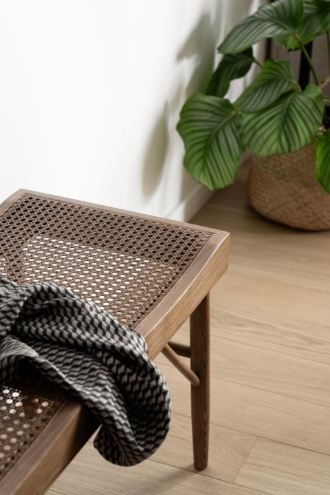 przedpokój w stylu japandi w mieszkaniu 38 m2