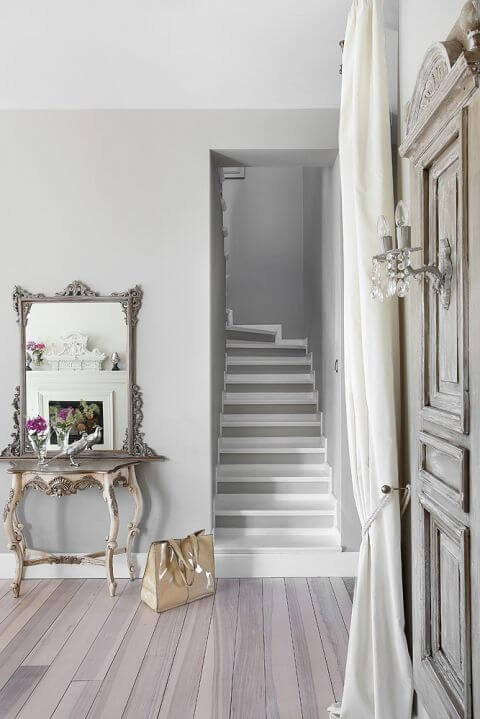 szare wnętrza w stylu francuskim