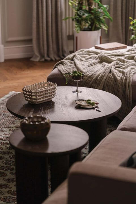 zestaw stolików kawowych z dębowego drewna