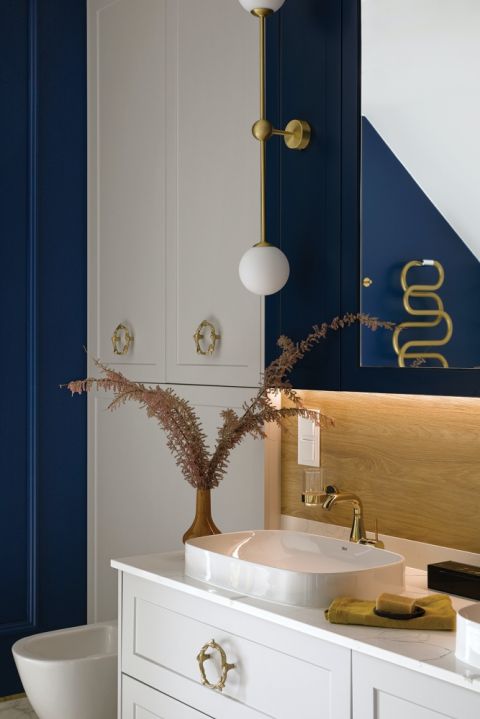 łazienka w nowoczesnym domu