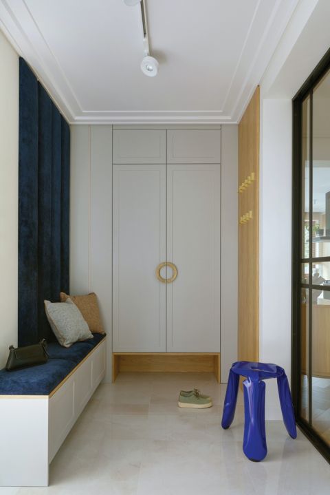 aranżacja holu przedpokoju w nowoczesnym domu