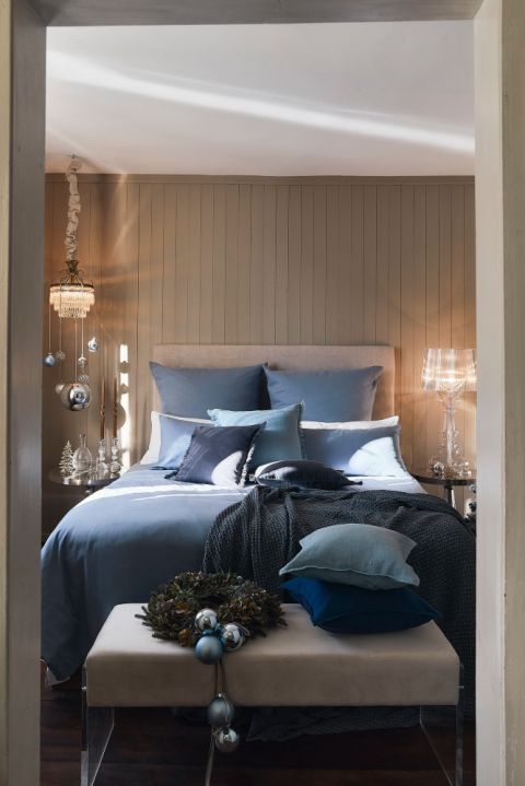 pomysły na dekoracje z bombkami do domu