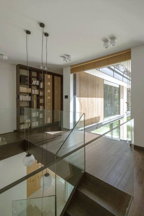 biblioteka z przesuwnymi frontami