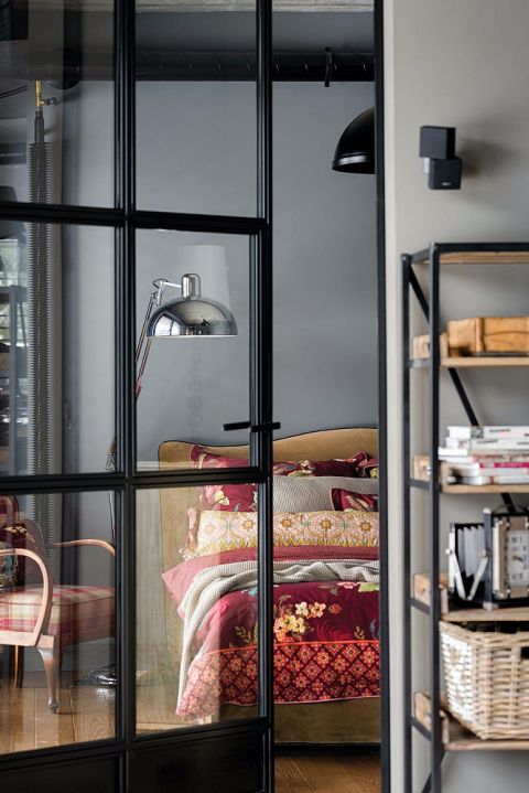 aranżacja sypialni w stylu loftowym