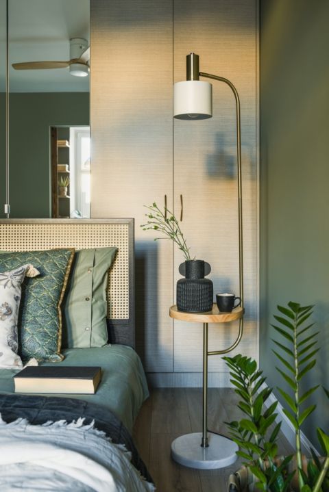 zielona sypialnia w mieszkaniu 50m2