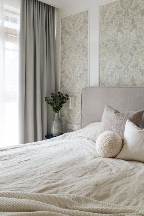 tapeta w ramach ze sztukaterii