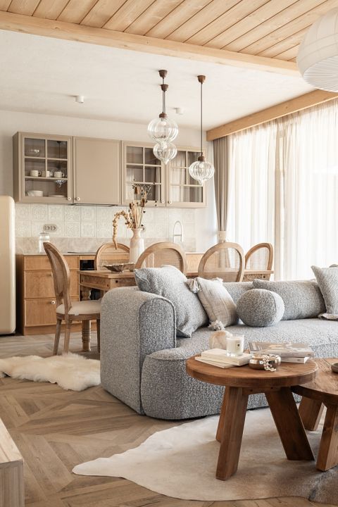 eleganckie wnętrze domu w górach