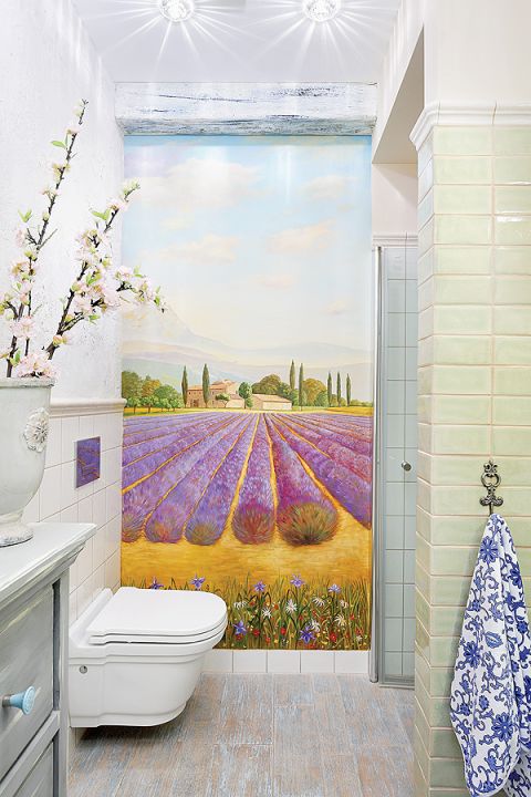 Bardzo efektowna tapeta z polem lawendy - daje optyczne złudzenie, że istnieje naprawdę.