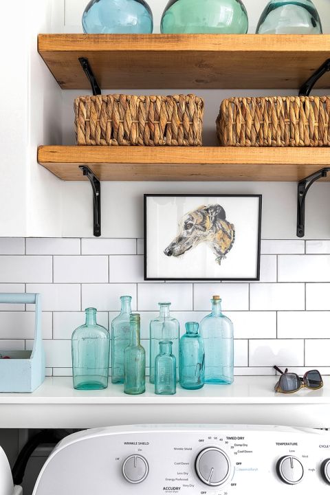 dekoracje do białej łazienki