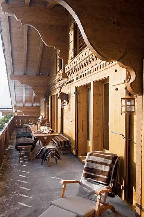 Drewniany dom w górach