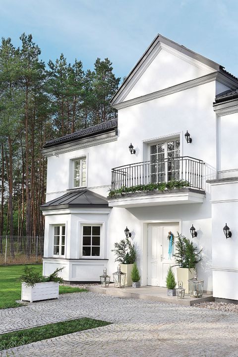 Dom w podwarszawskim Józefowie. Rodzina czeka pierwszej gwiazdki