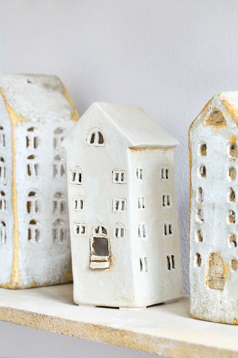 Domki Katarzyna Stefańskiej-Białek. Dom wypełniony ceramiką