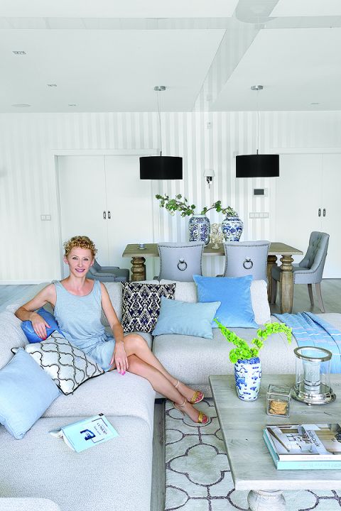 Ewa i Arek na co dzień urządzają domy innym. Zawsze w biegu, teraz postanowili zwolnić i zbudować własny. Stanął