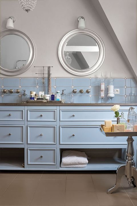 Francuska elegancja, mnóstwo duńskich i holenderskich dekoracji, do tego doskonałe polskie rzemiosło. A wszystko w