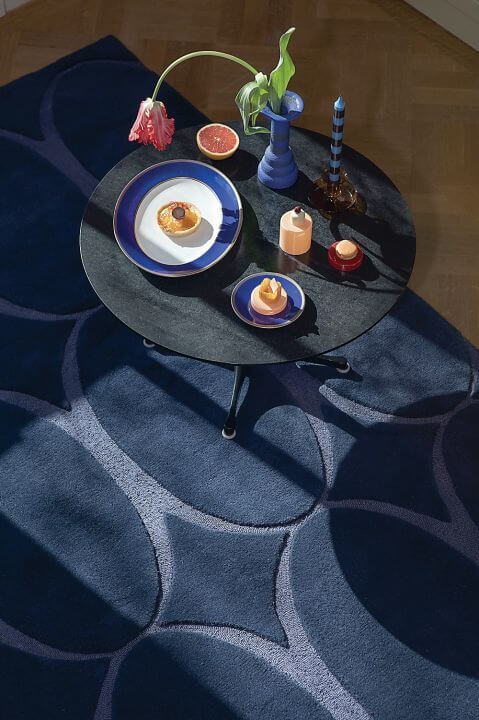 jak dobrać dywan do salonu