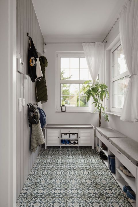 przedpokój w domu inspirowanym modernizmem