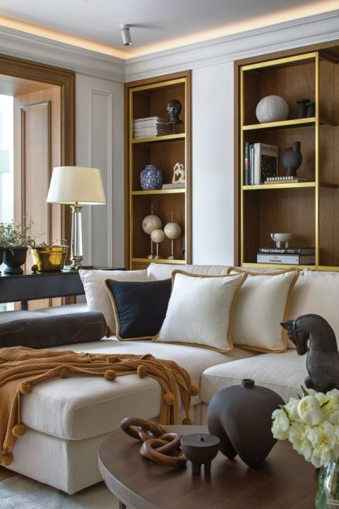 luksusowy salon z drewnem