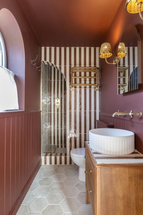 modne płytki łazienkowe 2026