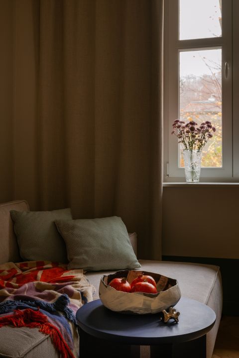 salon w mieszkaniu w kamienicy w Gdańsku Oliwie