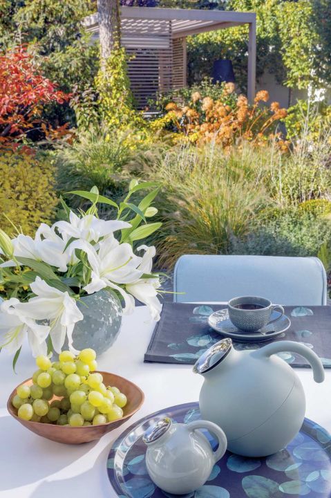 Wnętrza urządzone meblami z całego świata