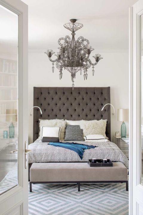 Prosty segment z lat 30. na warszawskim starym Żoliborzu nie zapowiada tego, co czeka za