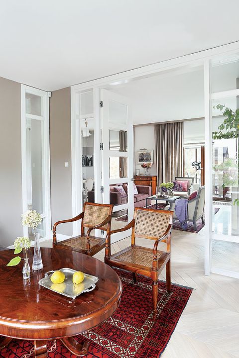 salon w stylu francuskim