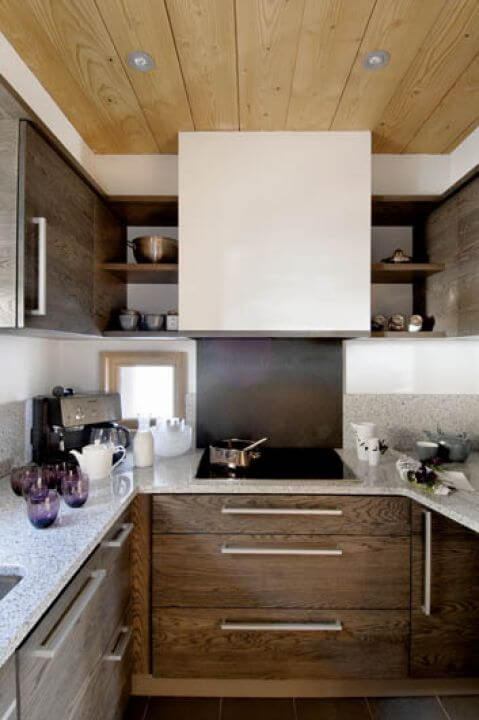 prywatna kuchnia Virginie to majstersztyk. Na sześciu metrach kwadratowych upchnięto wszystko, co trzeba.