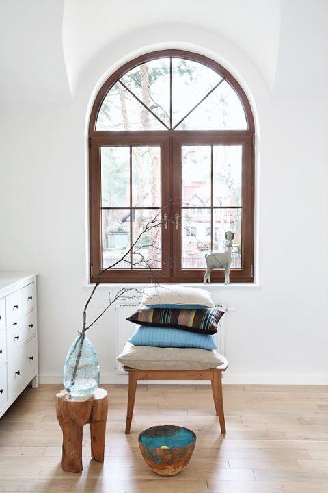 Stołek-pieniek - Malabelle. Dom wypełniony ceramiką