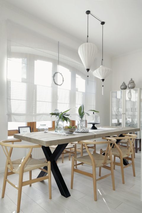 styl skandynawski biała jadalnia
