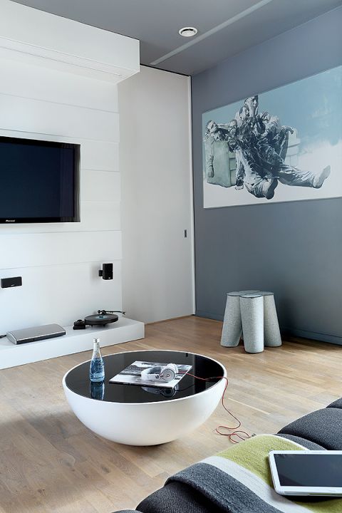 Trudno się zdecydować, co w tym krakowskim domu najpierw podziwiać. Czy widoki za oknem i Tatry w tle, czy