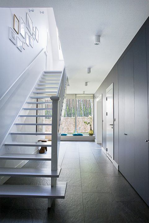 Wystarczyła jedna podróż do Szwecji, by Karina i Piotr zakochali się w skandynawskich kolorach i prostocie.