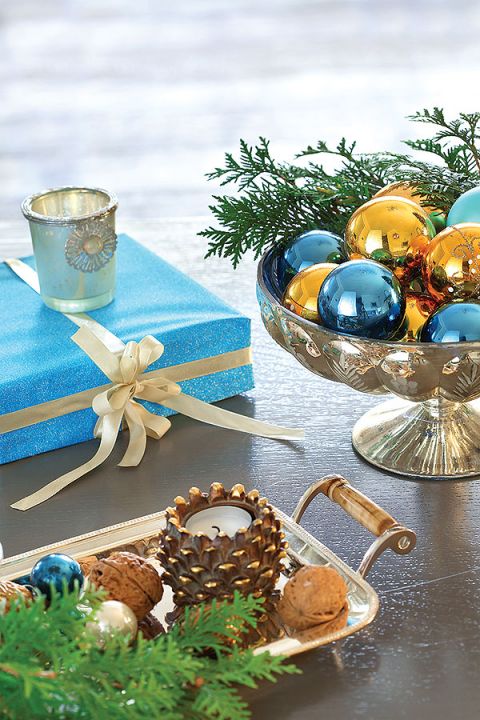 Złoto, srebro i błękity - świąteczne dekoracje.