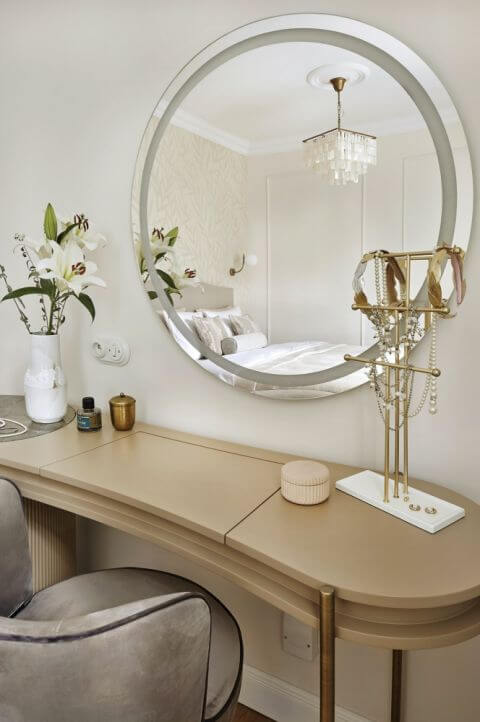 styl modern classic toaletka w sypialni