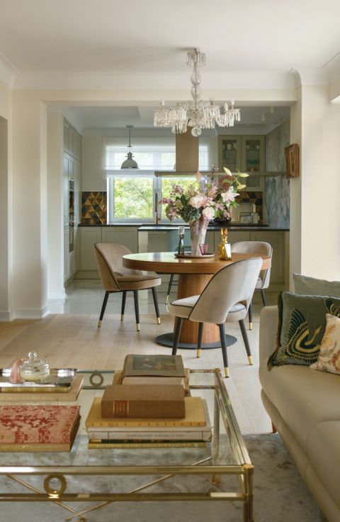 salon z kuchnią w stylu nowojorskim