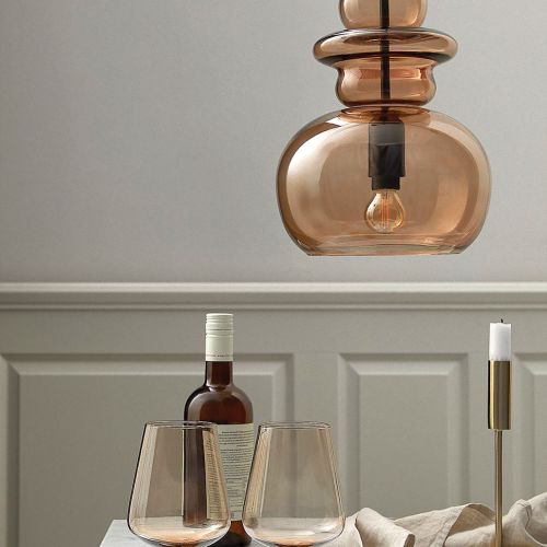 Szklana lampa wisząca o rzeźbiarskim kształcie