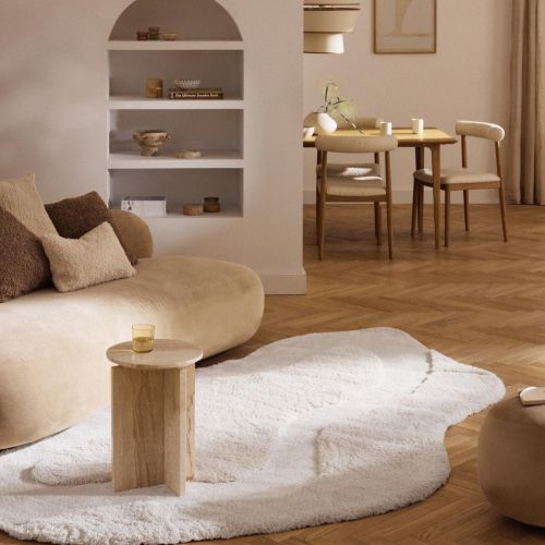 kaszmirowy kolor ścian salon